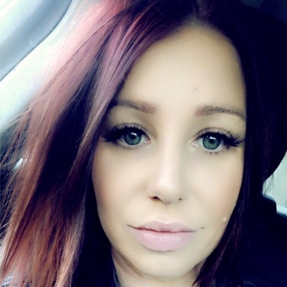 Meet your Posher, Sheena - Picture 1 of 1